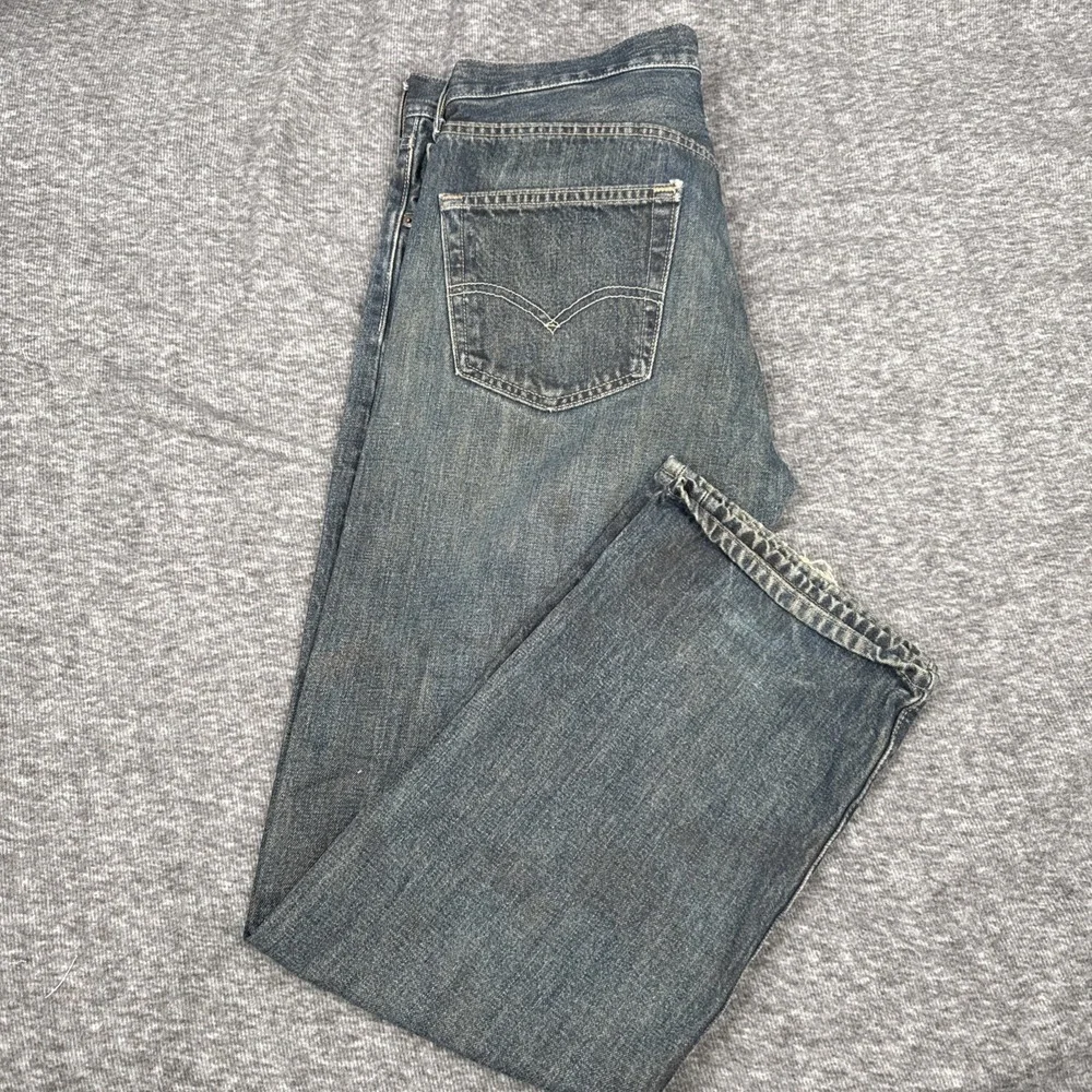 Levi's 501 Jeans‎ Mens 36x32 Blue Denim Button Fly Straight Leg Faded Distressed